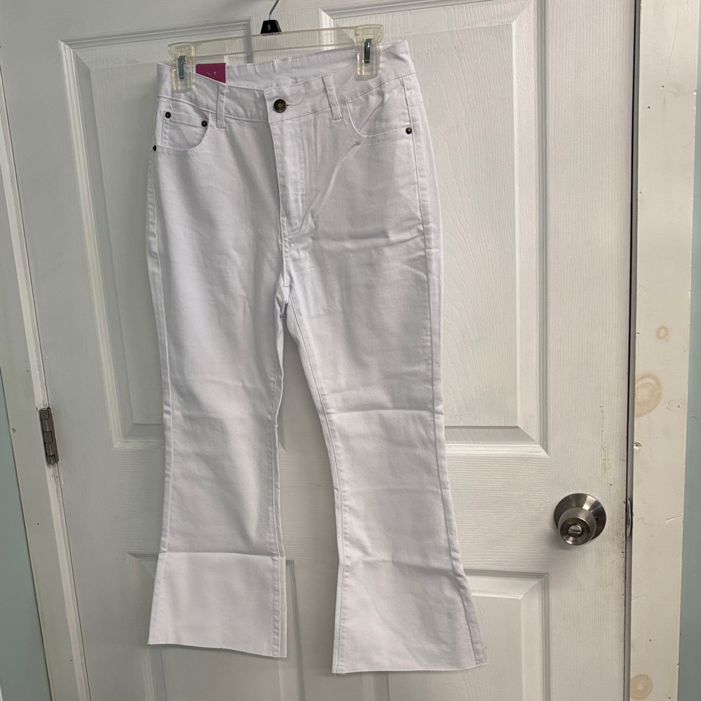 Elegant White Flare Jeans